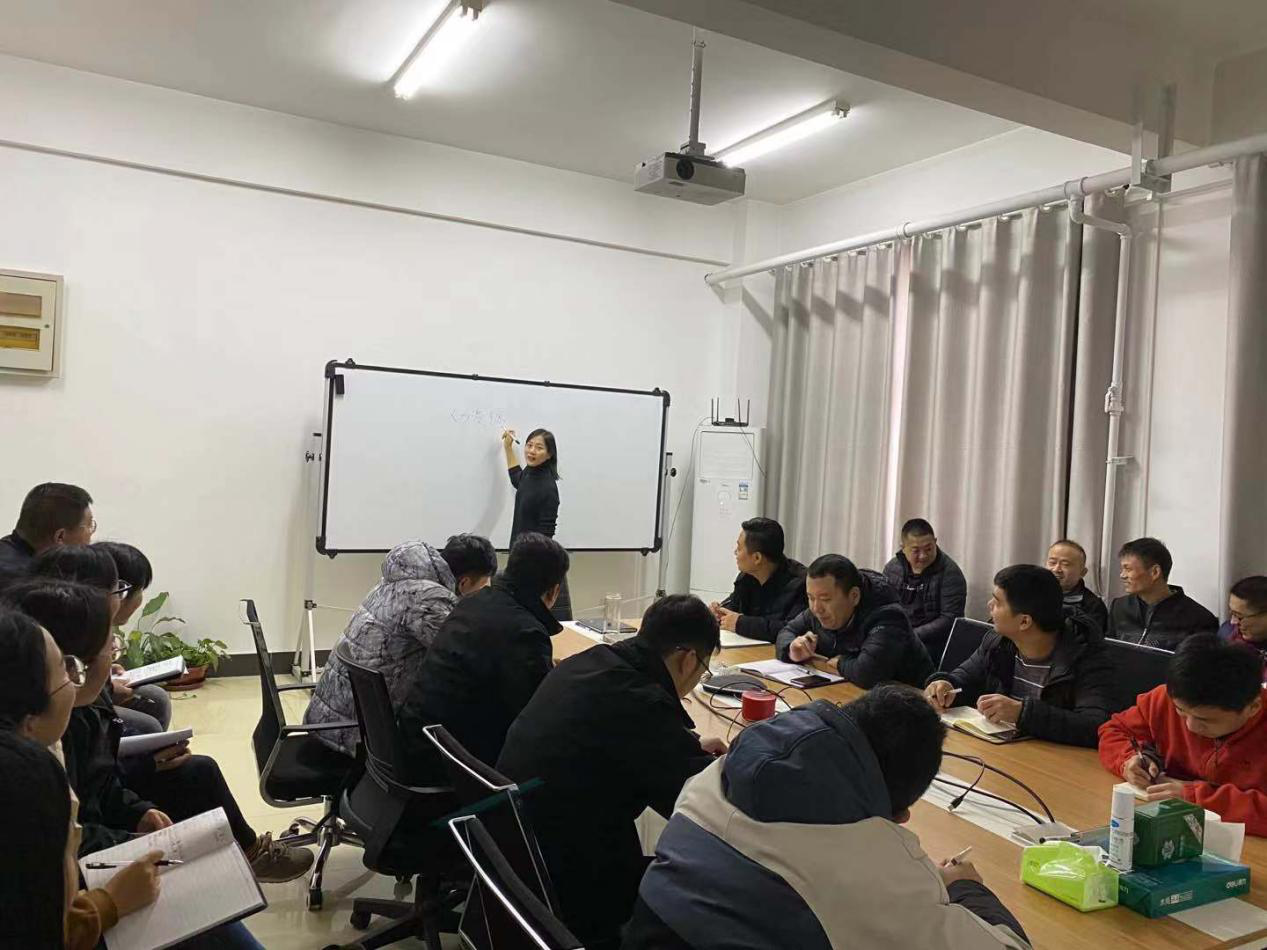 北京思路智園科技有限公司組織員工內(nèi)部培訓(xùn)