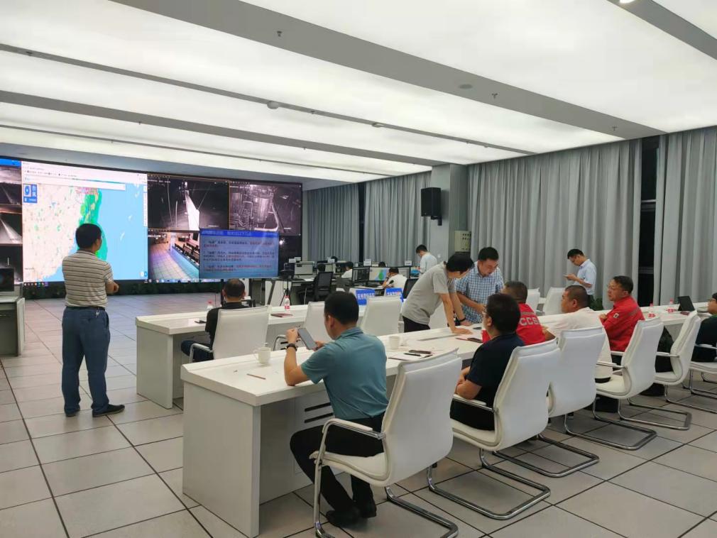 上虞運(yùn)營(yíng)指揮中心積極抗擊臺(tái)風(fēng)“燦都”(圖1)